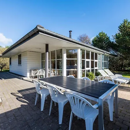 8 Person In Tatil Evi